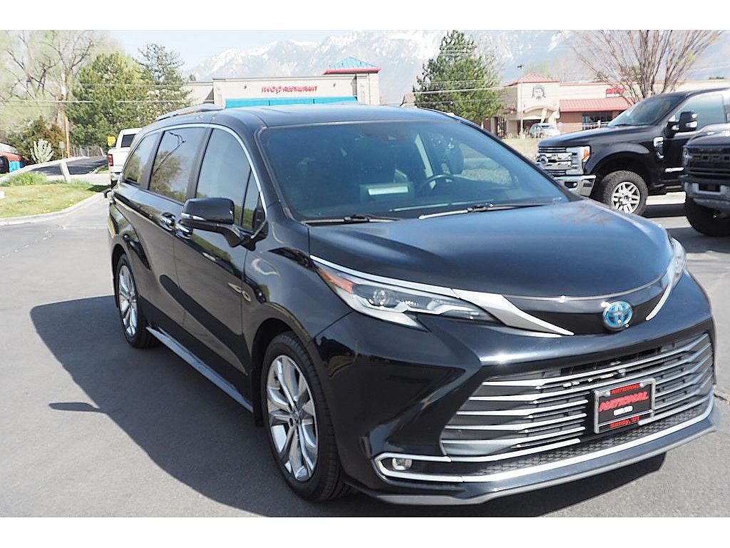 2023 Toyota Sienna